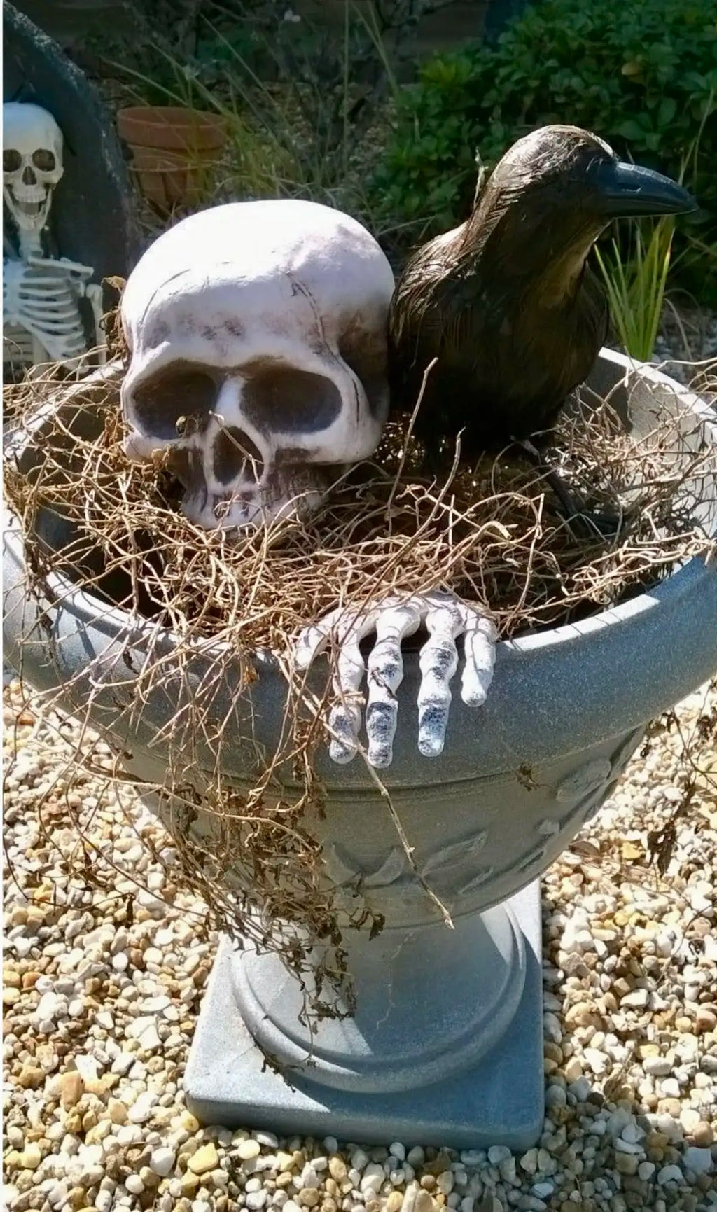 Realistic Halloween Skeleton Stakes with Skull and Arms for Garden Lawn Decor